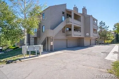 3 bed, 3.0 bath, 1541 sqft, $3,125 — Photo 1