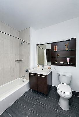 3rd image of 4322 Queens St APT 623