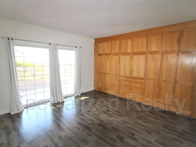 3694 Berwick Dr — Photo 13
