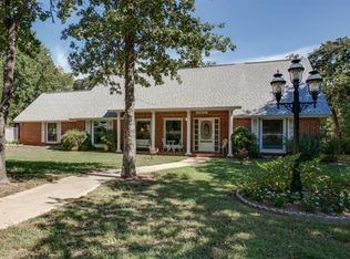 1004 Yvonne Dr, Joshua, TX 76058