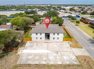 1102 Denver St, Portland, TX 78374