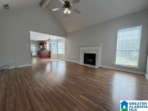 4th image of 132 Carrington Ln