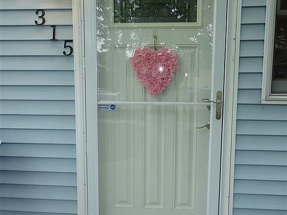 4th image of 315 S 36th St