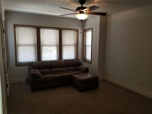 LivingRoom2