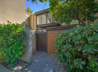 2201 Woodside Ln UNIT 9, Sacramento, CA 95825