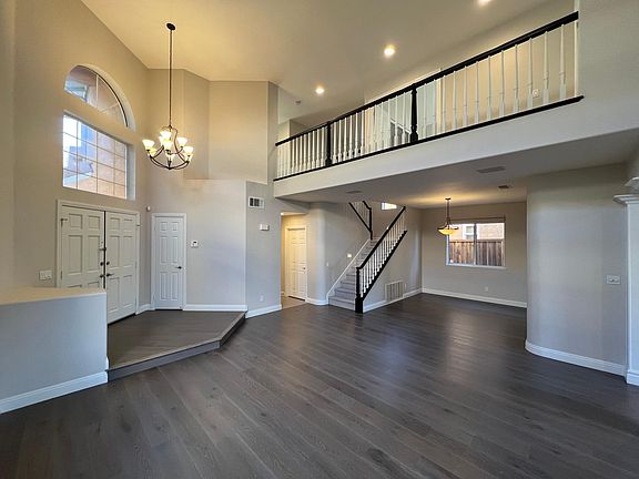 3rd image of 2166 Rancho Hills Dr