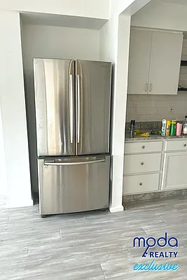 Rented by Moda Realty | media 2