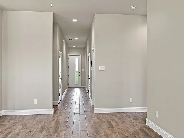 1704 Buzzard Rd — Photo 6