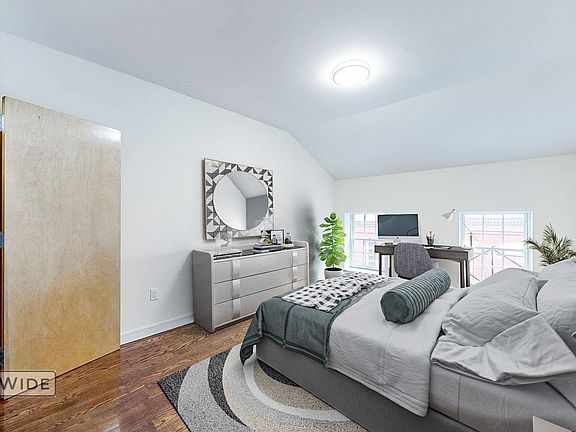 5th image of 19 S William St APT 5
