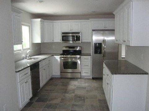 5th image of 5 Montclair Dr