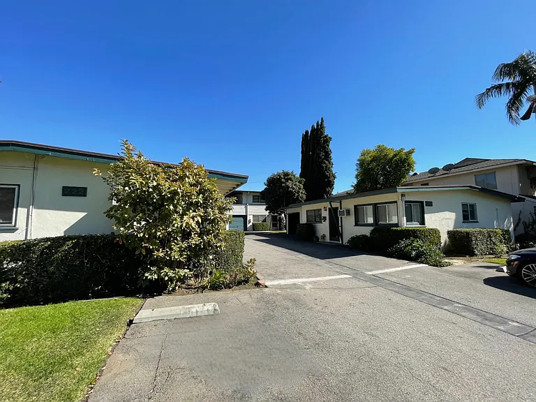 216 Santa Rosa Rd — Photo 3