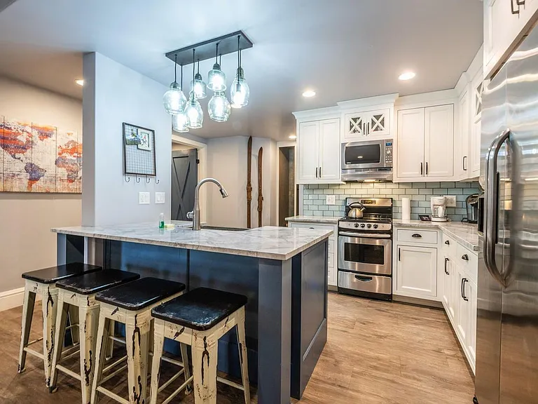 1325 Lowell Ave #5000 — Photo 8
