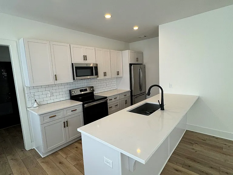 509 Rosedale Ave #K — Photo 34