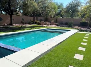 385 Glenridding St, Las Vegas, NV 89183