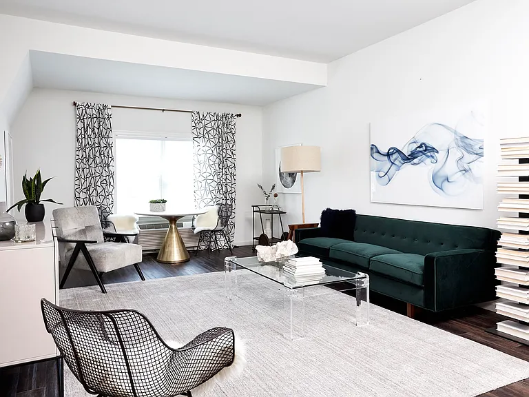 805 Broadway — Photo 10