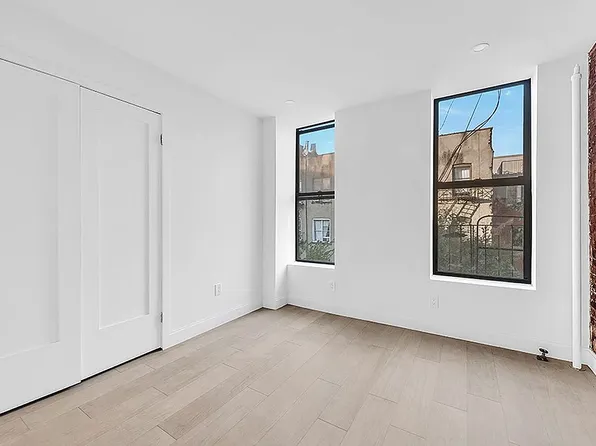 627 East 6th Street image 2 of 9