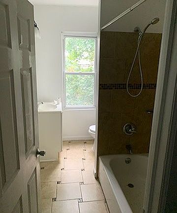 2nd image of 435 W Hansberry St