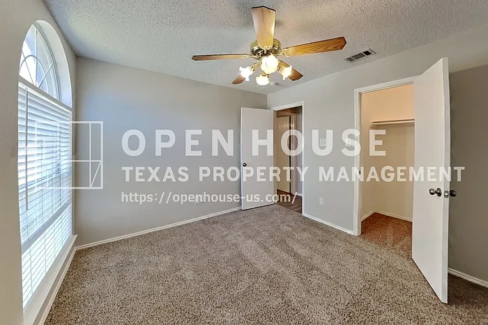 625 Creekview Dr — Photo 16