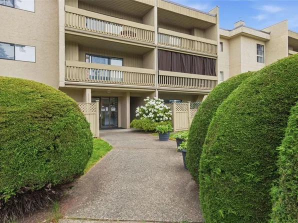 363 Morison Ave #208, Parksville, BC V9P 1P4