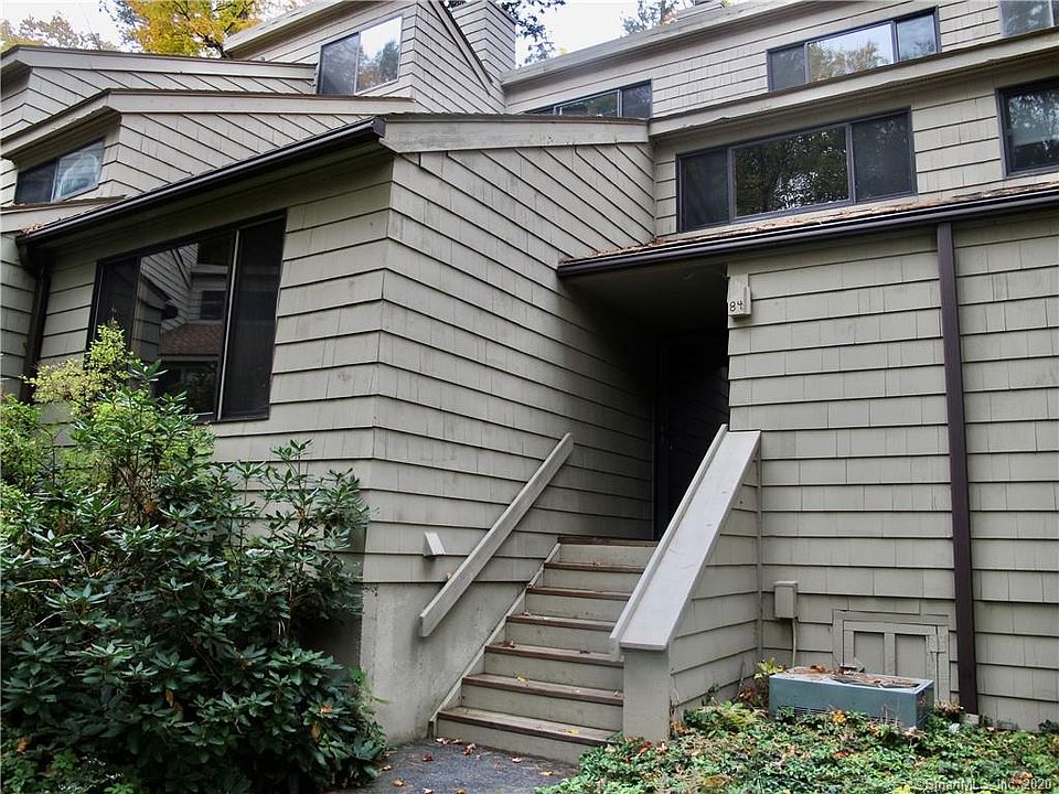 84 Woodside Circle