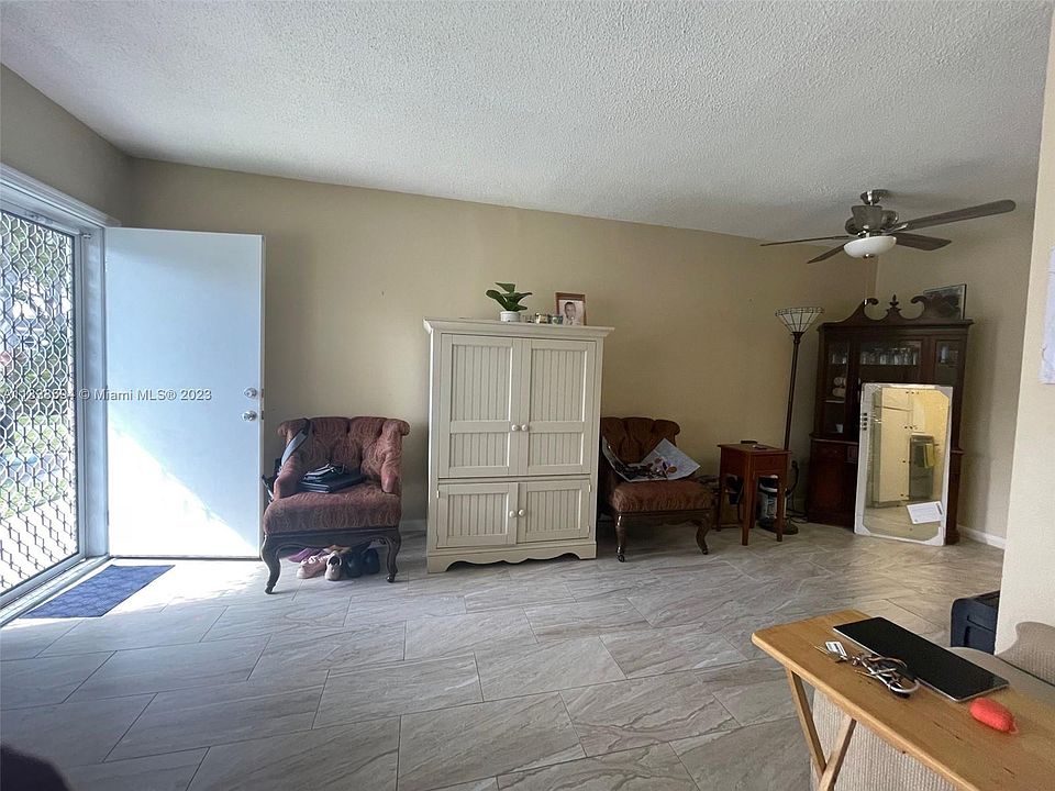 1st image of 101 NW 204th St APT 10