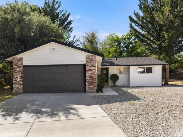 1145 Mission Cir, Reno, NV 89503