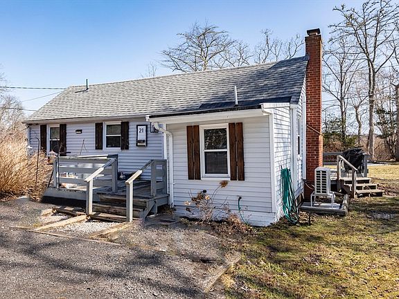 2nd image of 21 Bisbee St