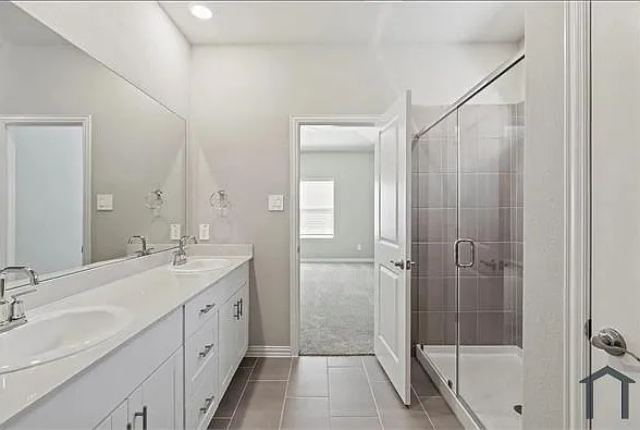 4 bed, 2887 sqft, $3,100 — Photo 4