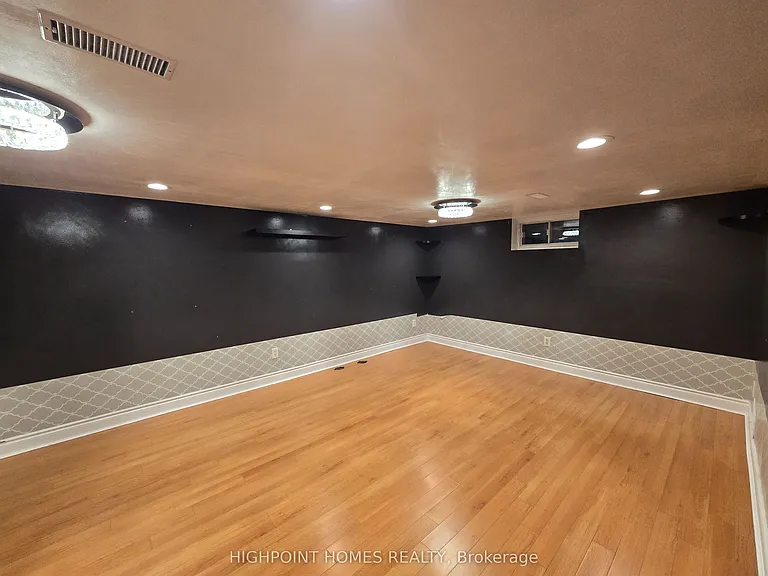 25 Chandler Dr #LOWER — Photo 6