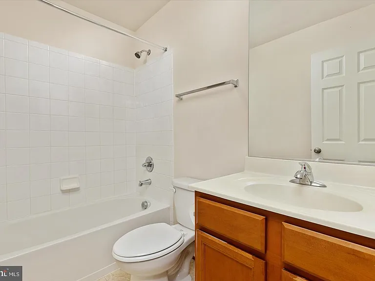 109 Splendor Garden Way — Photo 27
