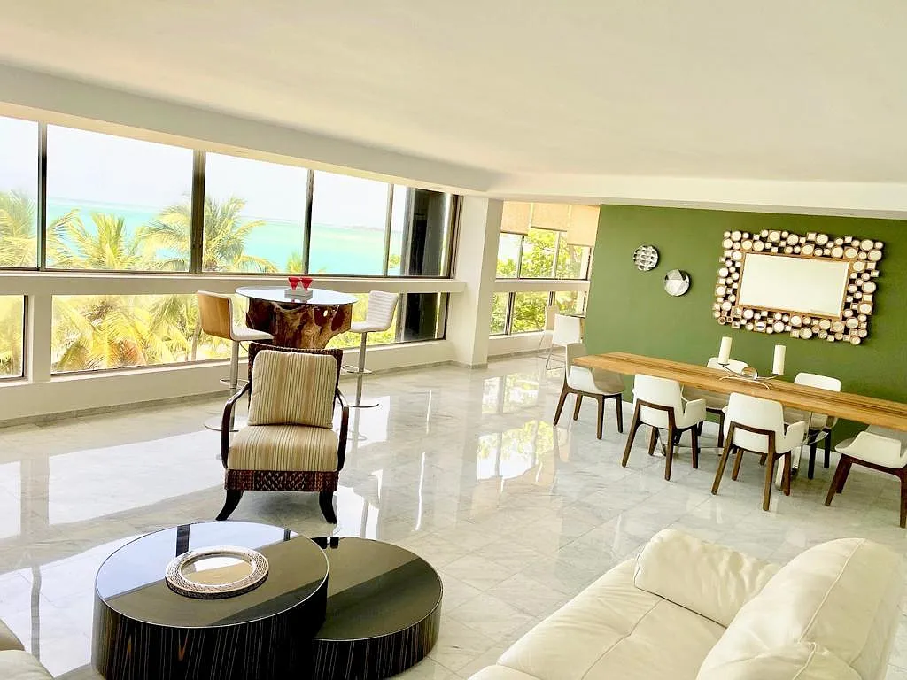4 bed, 2650 sqft, $8,000 — Photo 3