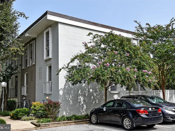 710 3rd St SW #118, Washington, DC 20024