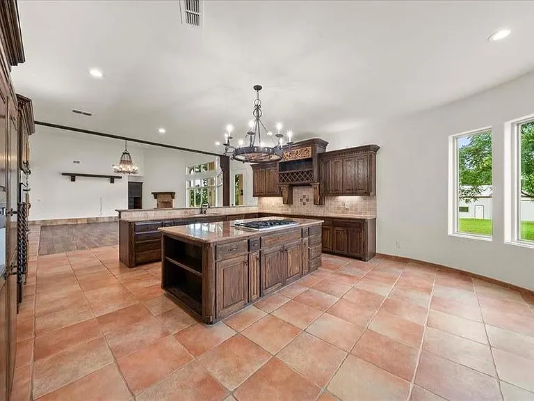 2108 W Sherman Dr — Photo 6