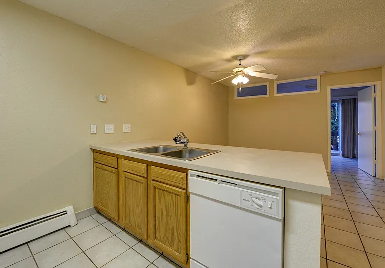 1065 University Ave. #220 — Photo 7