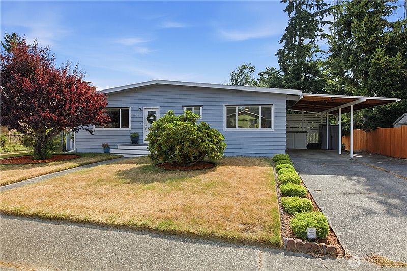3rd image of 16418 125th Avenue SE
