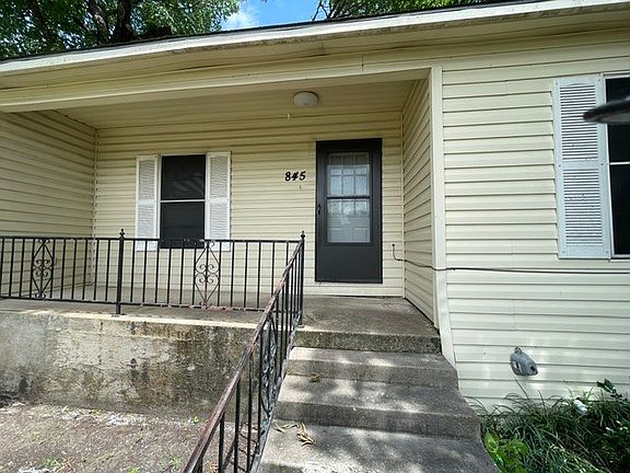 2nd image of 845 Rumfield Rd