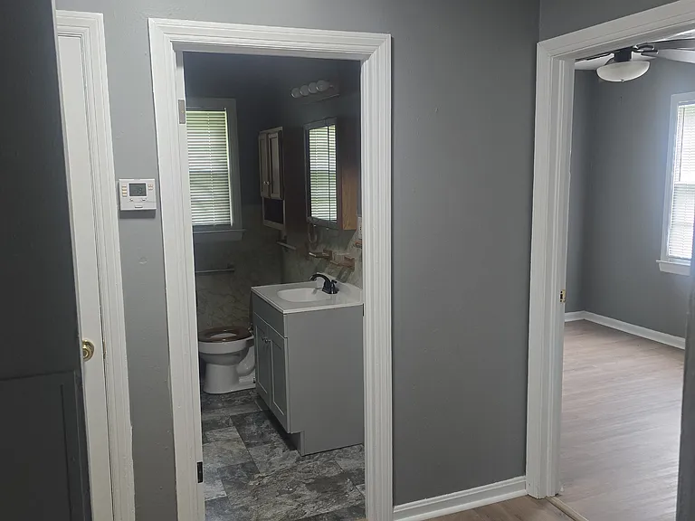 208 Crescent Dr — Photo 9