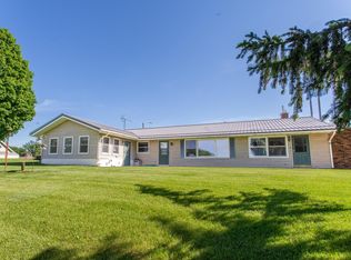 10301 Village Rd, Gratiot, WI 53541