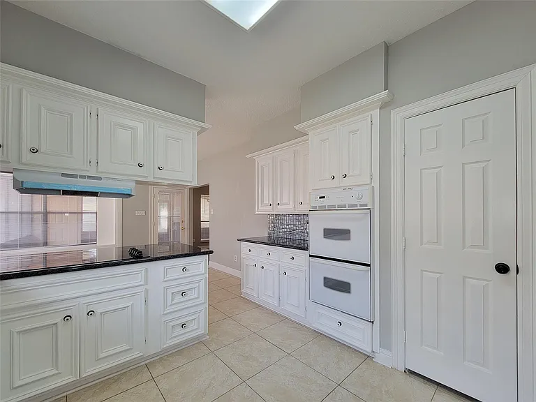 11614 Taos Ln — Photo 27