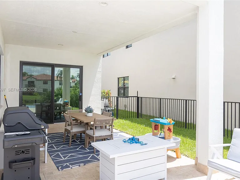11826 SW 13th Ct — Photo 45