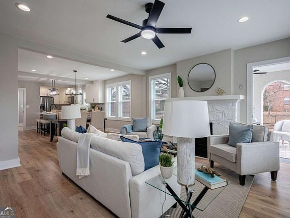 2nd image of 1283 Beecher St SW