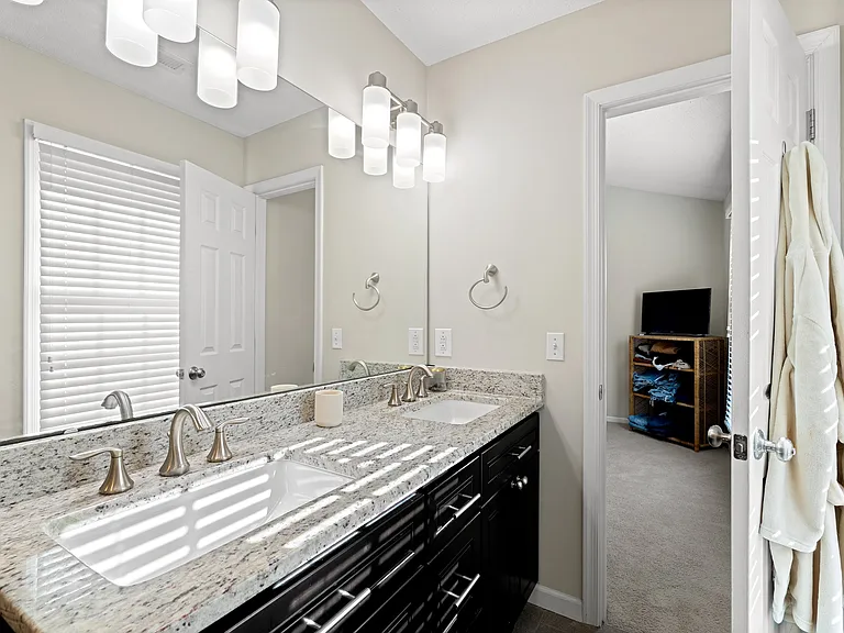 8625 Vanburgh Ct — Photo 22