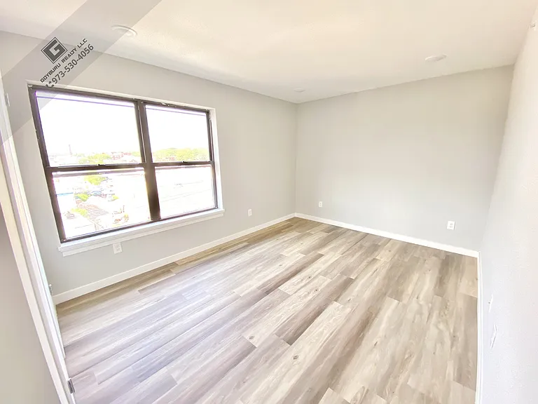 188 21st Ave #311 — Photo 6