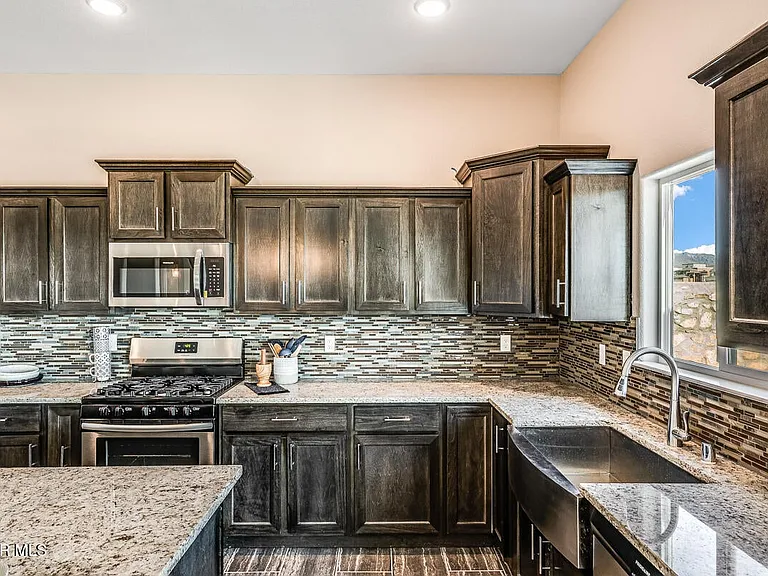 14329 Steve Joyce Pkwy — Photo 4