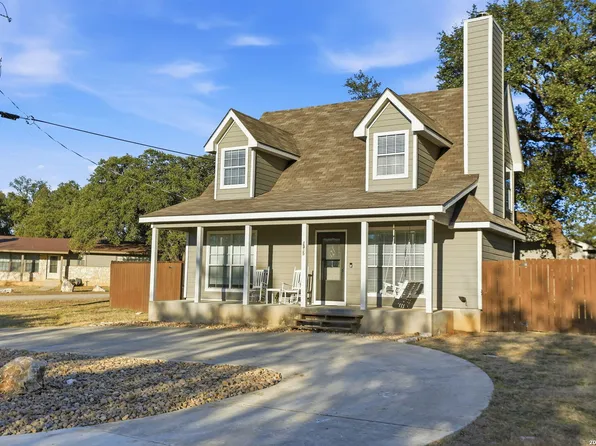 2325 Lakeshore Dr, Canyon Lake, TX 78133