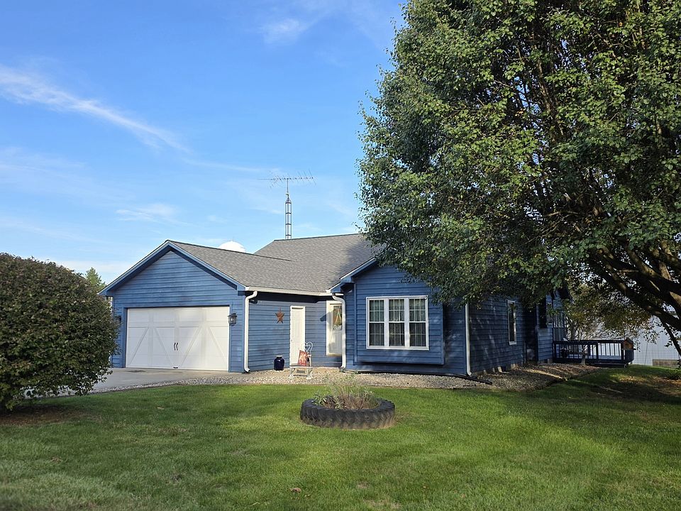 1st image of 904 N Hamilton Dr