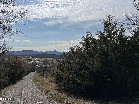 3rd image of Winterpark Ln