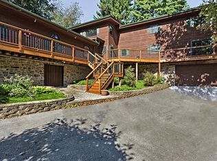 1372 Grove Rd, West Chester, PA 19380