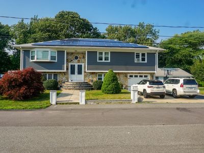 22 Anderson St, Fall River, MA, 02721