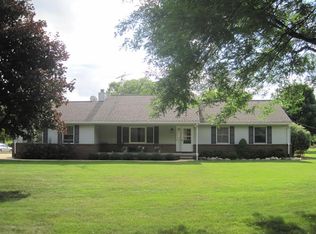 27455 Henry Rd, South Lyon, MI 48178